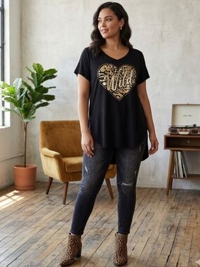 Insta Girl Black Scoop Neck Wild Heart Side Slit Loose Fit Top T-SHIRT Nightgown